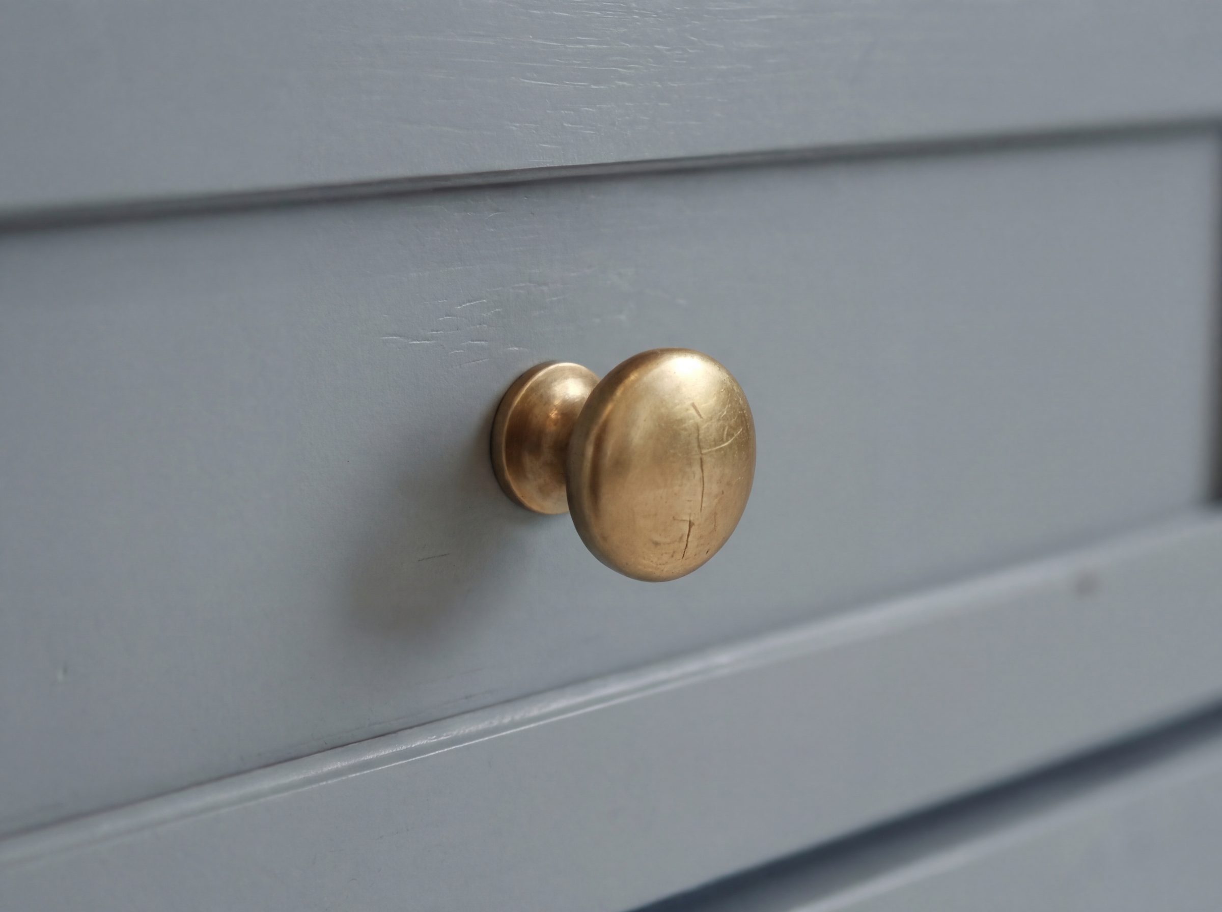 Butler's pantry — hardware detail