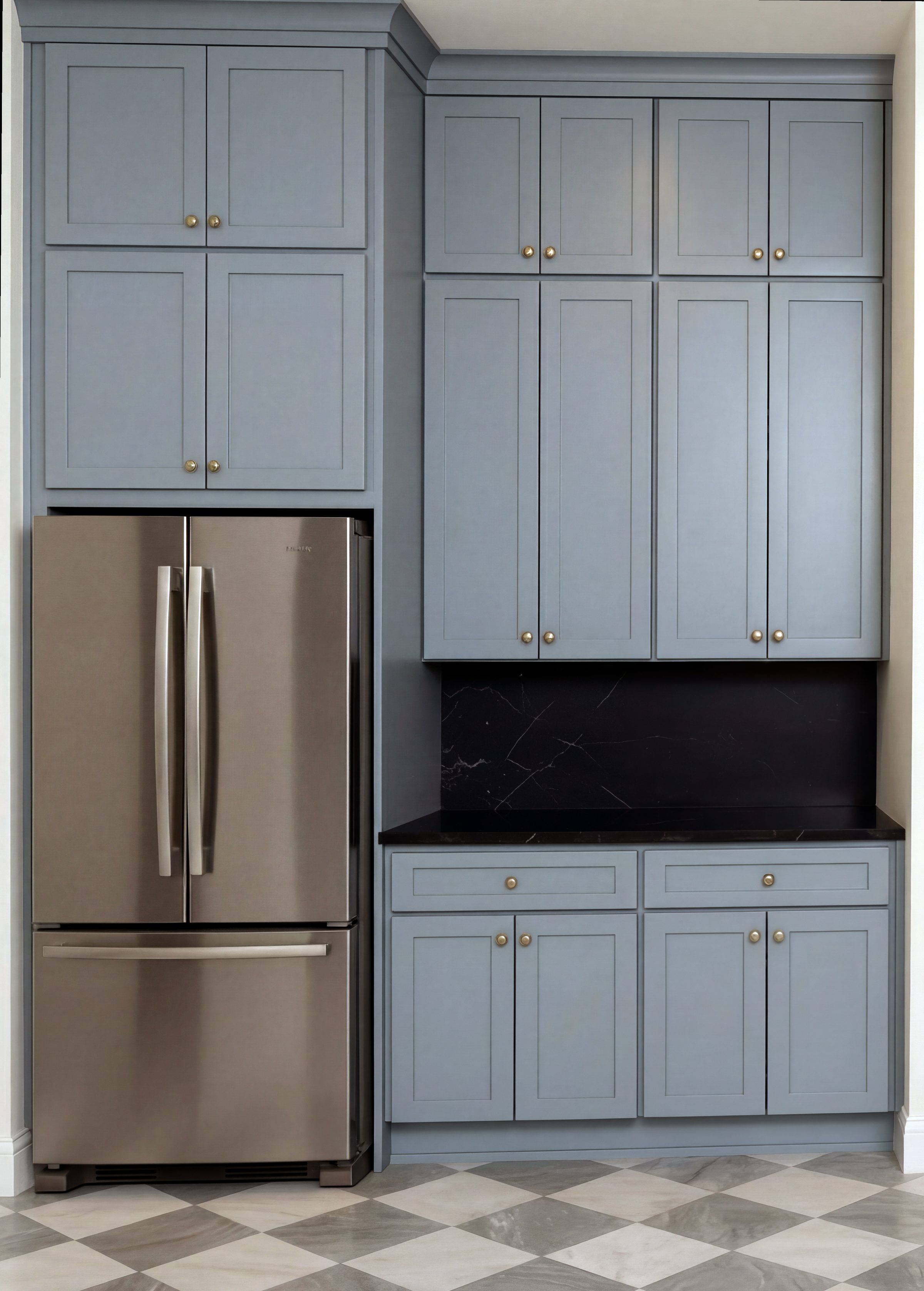 Butler's pantry — refrigerator wall